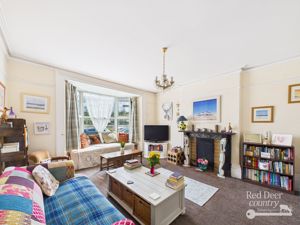 Sitting Room- click for photo gallery